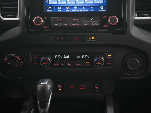 Used 2023 Nissan Frontier SV w/ SV Convenience Package AWD/4WD image 17