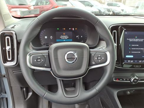Certified 2023 Volvo XC40 B5 Plus w/ Driver Assist Package image 15