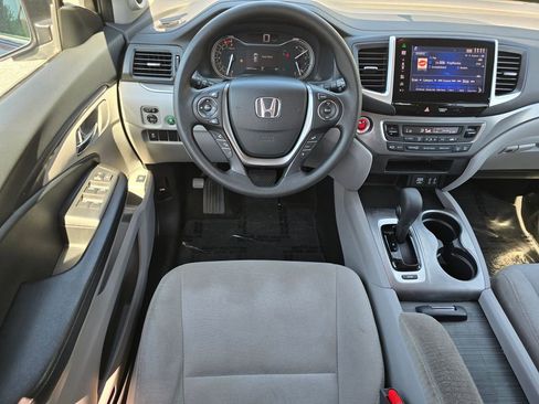 Used 2016 Honda Pilot EX image 30