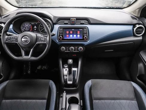Used 2023 Nissan Versa SV image 12