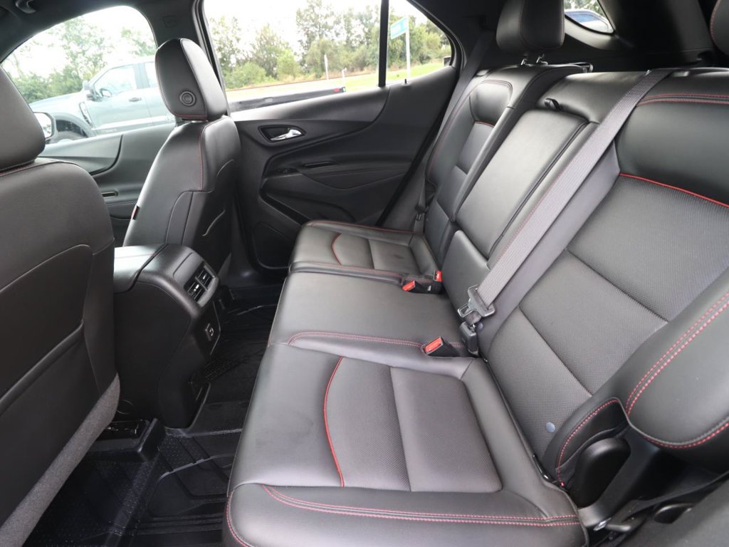 Used 2022 Chevrolet Equinox RS w/ RS Leather Package FWD image 9