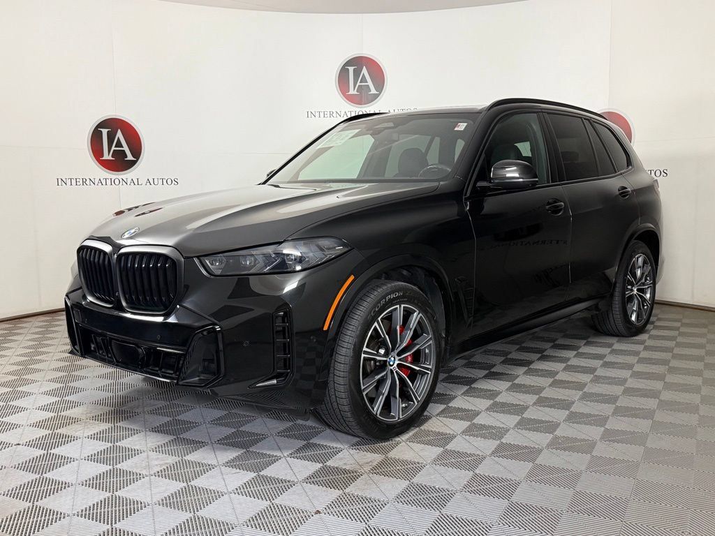 Used 2024 BMW X5 xDrive40i w/ M Sport Package AWD/4WD image 3