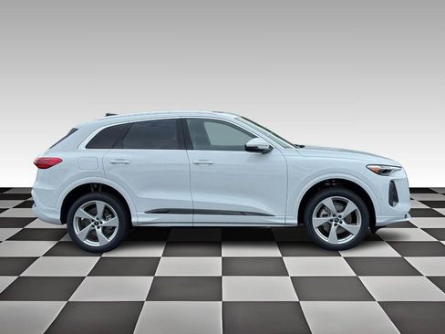 New 2025 Audi Q5 Premium Plus image 2