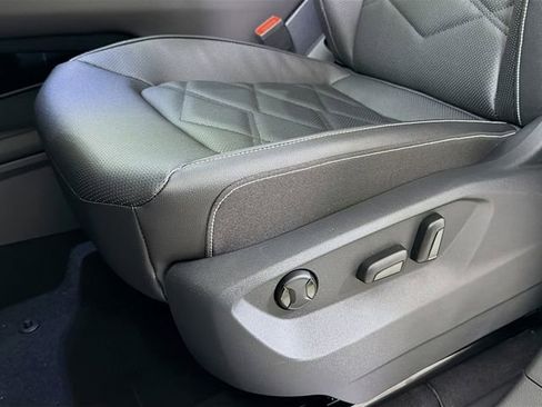 New 2026 Volkswagen Atlas SE FWD image 22
