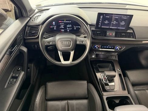 Used 2023 Audi Q5 2.0T Premium Plus w/ Premium Plus Package AWD/4WD image 12