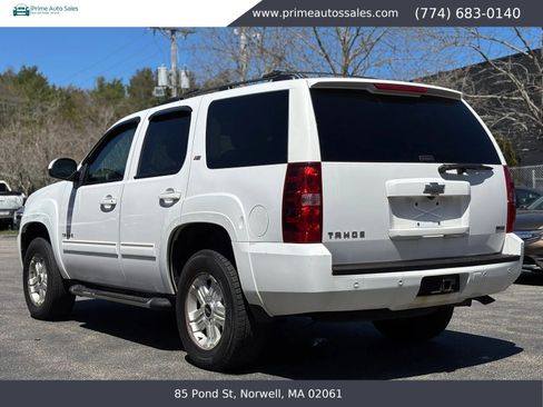Used 2011 Chevrolet Tahoe LT w/ Luxury Package AWD/4WD image 8