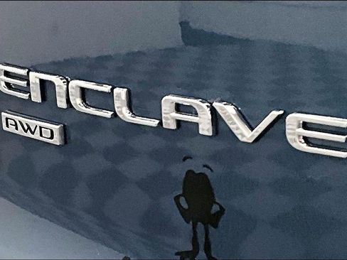 Used 2025 Buick Enclave Avenir w/ Super Cruise Package AWD/4WD image 9