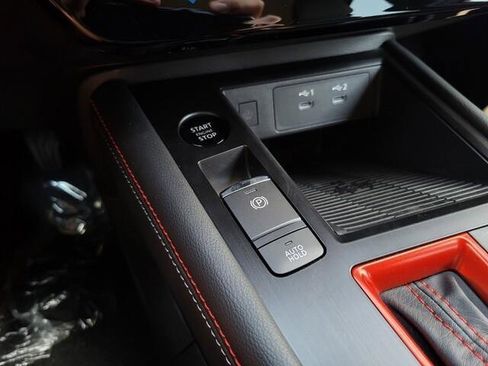 New 2025 Nissan Kicks SR image 14