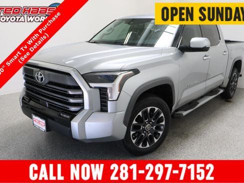 Used 2022 Toyota Tundra Limited w/ Power Package AWD/4WD image 1