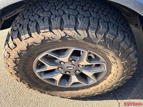 Used 2024 Ford Bronco Badlands AWD/4WD image 8
