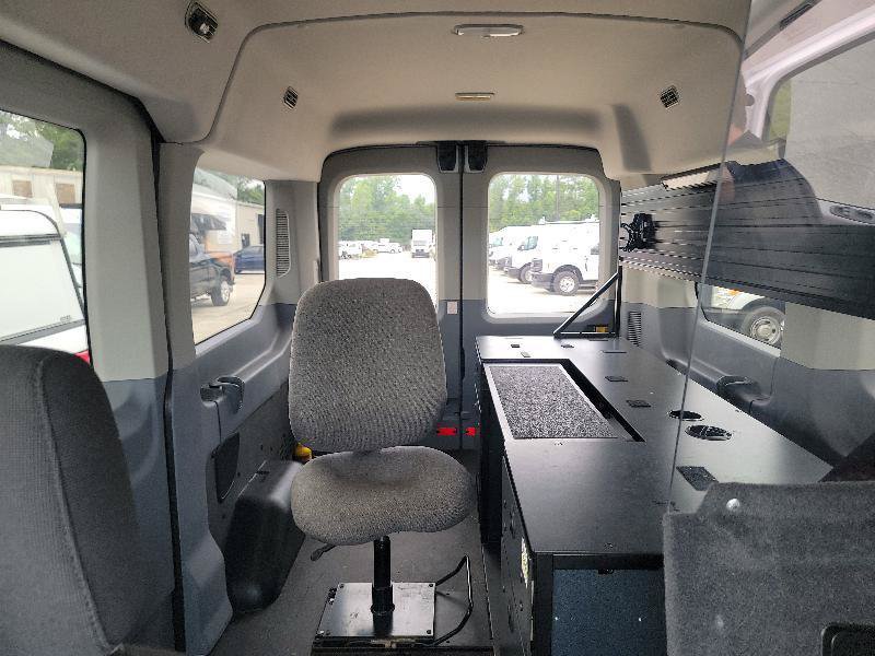 Used 2019 Ford Transit 150 XLT RWD image 4
