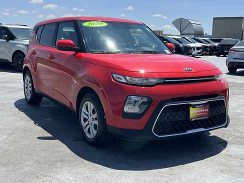 Used 2020 Kia Soul LX FWD image 10