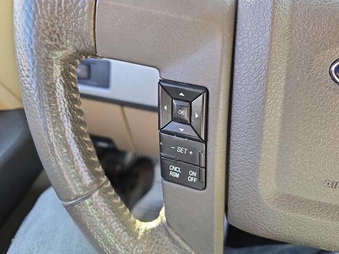 Used 2011 Ford F150 Lariat w/ Lariat Plus Pkg image 47