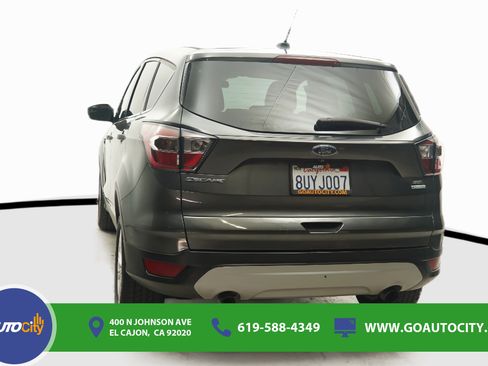 Used 2017 Ford Escape SE FWD image 15