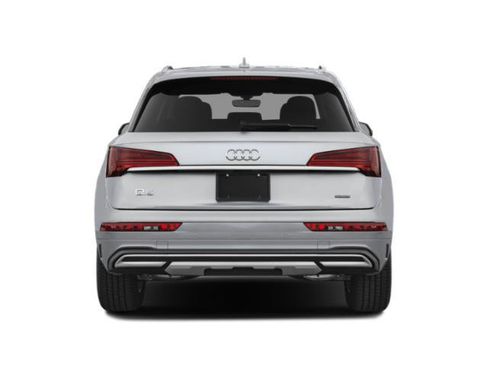Used 2024 Audi Q5 2.0T Premium w/ Summer of Audi Package AWD/4WD image 5