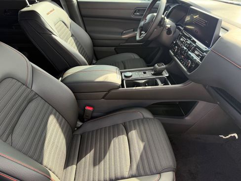 New 2026 Nissan Pathfinder Rock Creek AWD/4WD image 11