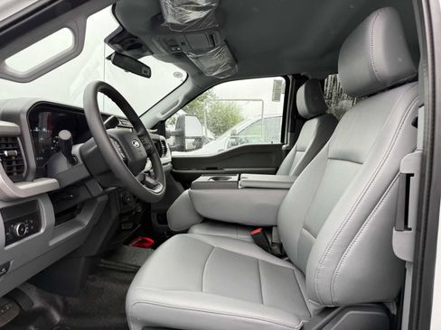 New 2025 Ford F350 XL w/ XL Chrome Package image 9