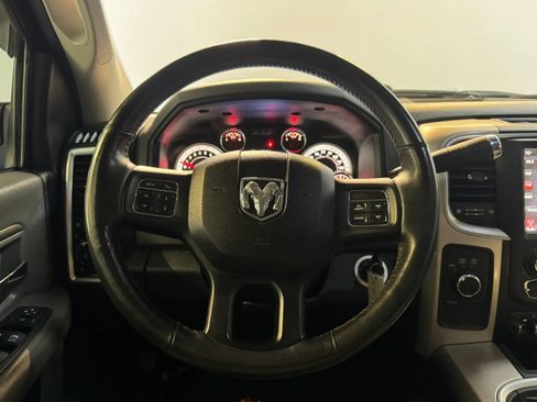 Used 2017 RAM 2500 Big Horn w/ Sport Appearance Group AWD/4WD image 12