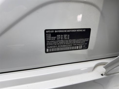 Used 2019 BMW 330i Sedan w/ Driving Assistance Package image 81