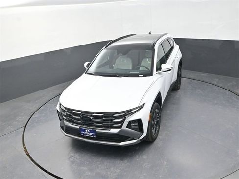 New 2026 Hyundai Tucson Limited image 26