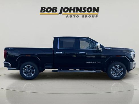 New 2025 GMC Sierra 2500 SLT w/ SLT Premium Package image 11