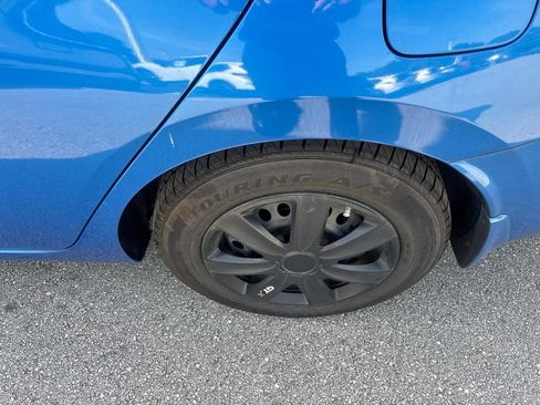 Used 2020 Nissan Versa S FWD image 9