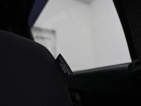 Used 2016 Toyota Tacoma TRD Off-Road image 36