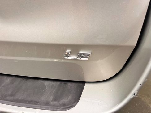 Used 2015 Toyota Sienna LE image 7