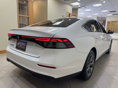 Used 2023 Honda Accord EX image 5