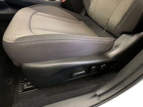 Used 2024 Subaru Crosstrek 2.0i Premium image 11