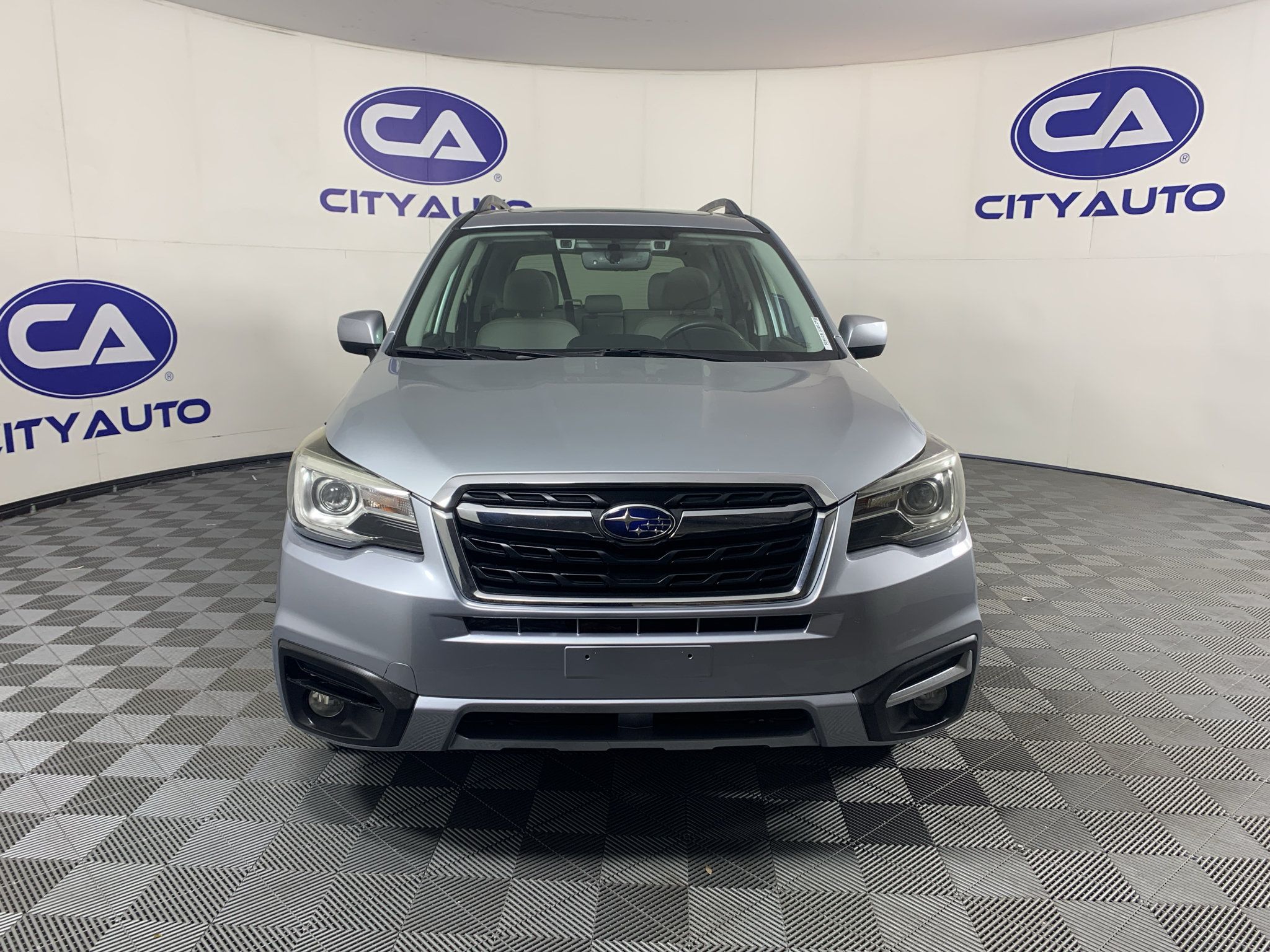 Used 2017 Subaru Forester 2.5i Limited AWD/4WD image 9