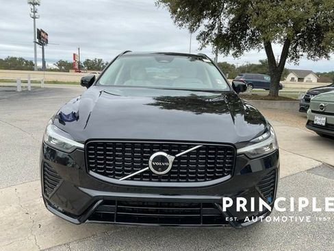 Certified 2023 Volvo XC60 B5 Plus w/ Protection Package Premier AWD/4WD image 3