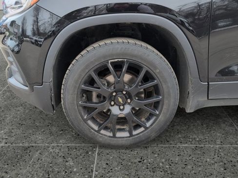 Used 2022 Chevrolet Trax LT w/ Midnight Edition image 14