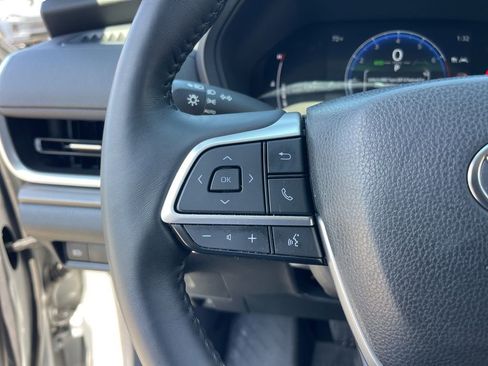 Used 2024 Toyota Grand Highlander XLE image 18