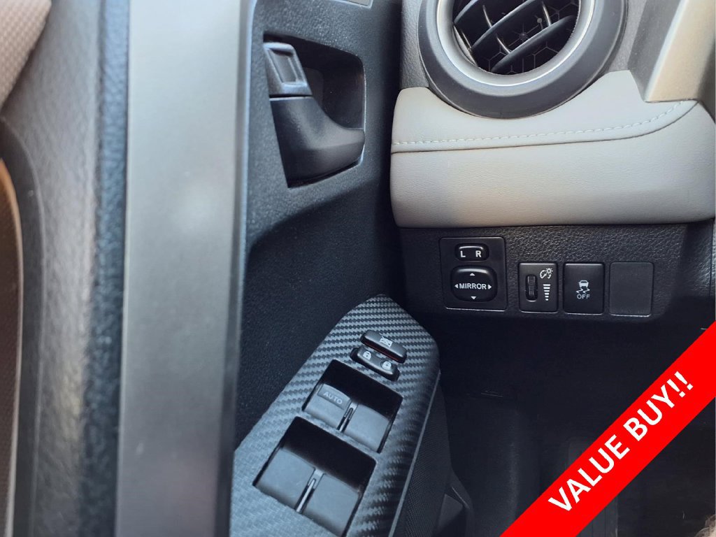 Used 2013 Toyota RAV4 XLE AWD/4WD image 23