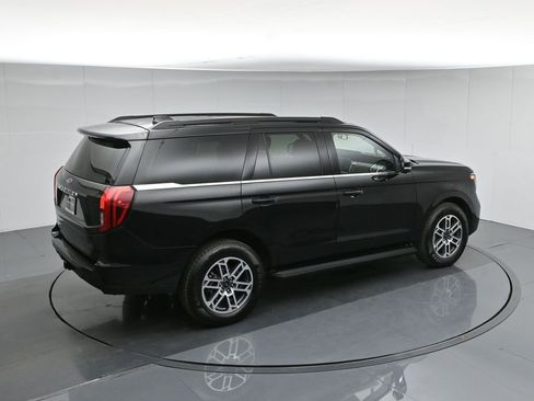 Used 2025 Ford Expedition Active RWD image 43