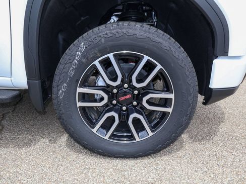 New 2026 GMC Sierra 1500 AT4 AWD/4WD image 33