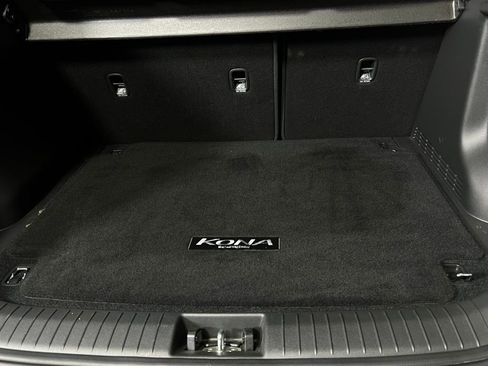 Used 2022 Hyundai Kona Limited w/ Cargo Package image 34