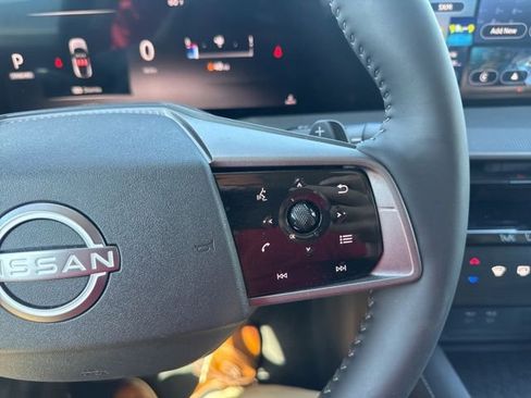 Used 2025 Nissan Murano SV AWD/4WD image 26