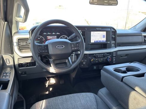 Used 2025 Ford F250 XLT w/ 360-Degree Camera Package image 16
