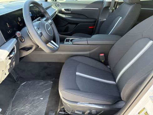 New 2026 Hyundai Sonata SEL FWD image 13