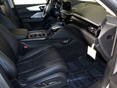 Certified 2026 Acura MDX w/ Technology Package image 36