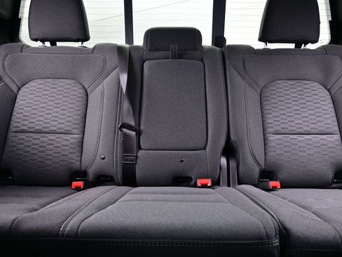 New 2026 RAM 1500 Big Horn AWD/4WD image 13