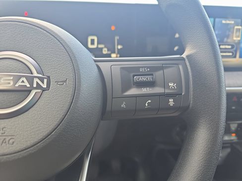 New 2026 Nissan Kicks SV w/ Cold Weather Package FWD image 17