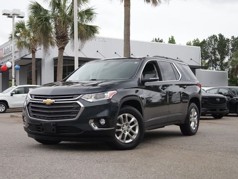 Used 2021 Chevrolet Traverse LT FWD image 1
