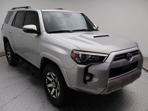 Certified 2023 Toyota 4Runner TRD Off-Road Premium w/ Moonroof Package AWD/4WD image 6