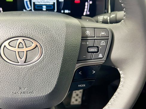 New 2026 Toyota Camry SE image 19