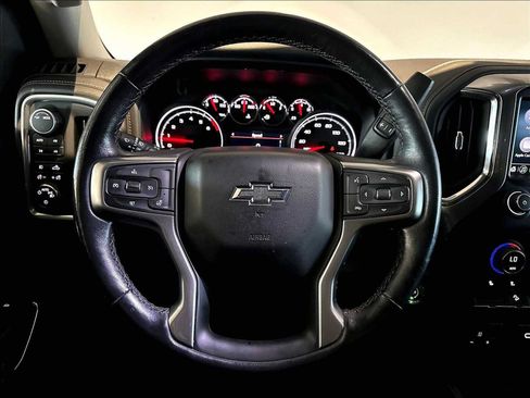 Used 2021 Chevrolet Silverado 1500 LT Trail Boss w/ Bed Protection Package AWD/4WD image 18