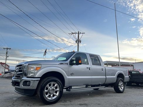 Used 2015 Ford F350 Lariat w/ Lariat Interior Package image 1