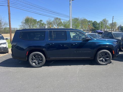 New 2026 Jeep Grand Wagoneer L Limited AWD/4WD image 15